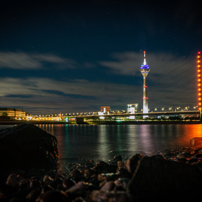 Bild zum Beitrag Düsseldorf bei Nacht